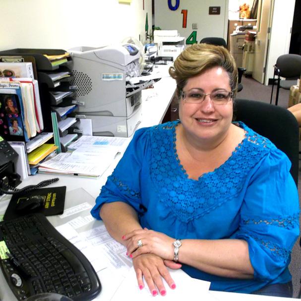 Friendliest secretary in town: Stephanie Betancur keeps CHS smiling