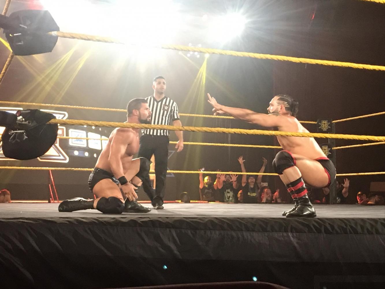 Challenger Tye Dillinger shows Champion Bobby Roode why hes a Perfect 10 