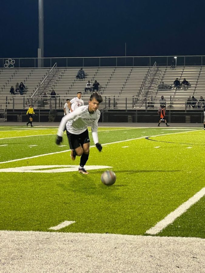 Brian Rodriguez charges the ball.