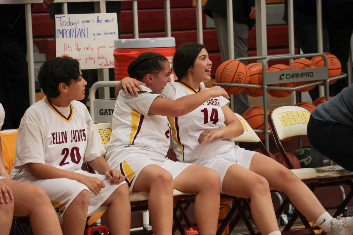 As the clock reached the final seconds, head coach Keisha Young decided to reveal to the team that they were league champs. Alejandra Ascencio, Izabella Oliver and Naomi Ontiveros get the new on the bench and show their incredible surprise at the great news.